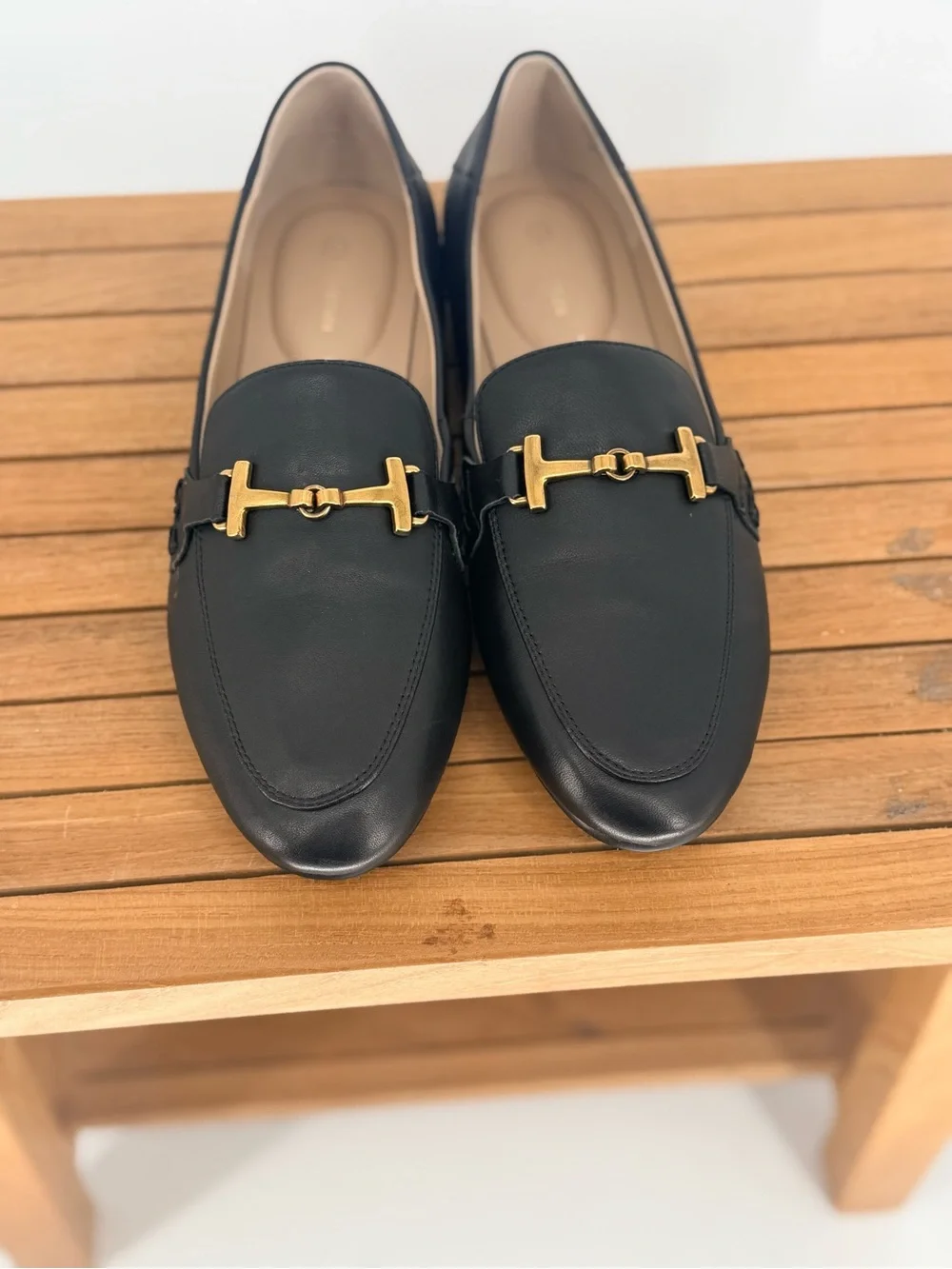 NEW Giani Bernini Black Leather Loafers with Gold Bit Detail SIZE 5